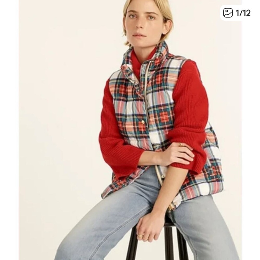 J. Crew Snowy Stewart Tartan Puffer Vest Red Black White Plaid. NWT. Size M.